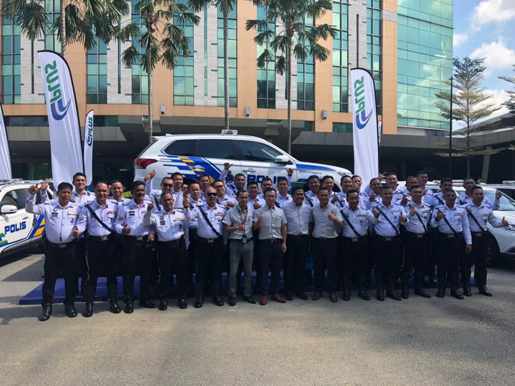 CEO of MMM Mr. Shinnishi together with PDRM force