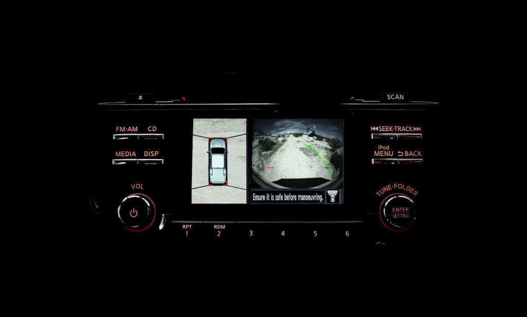 11 New Nissan Navara VL Plus_Intelligent Arouond View Monitor