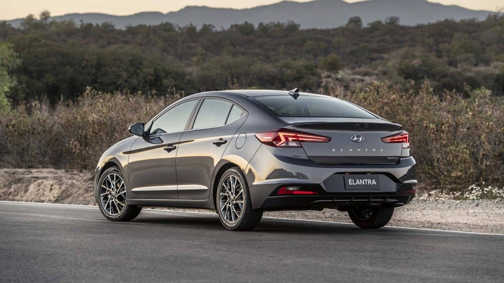 2019-hyundai-elantra (1)