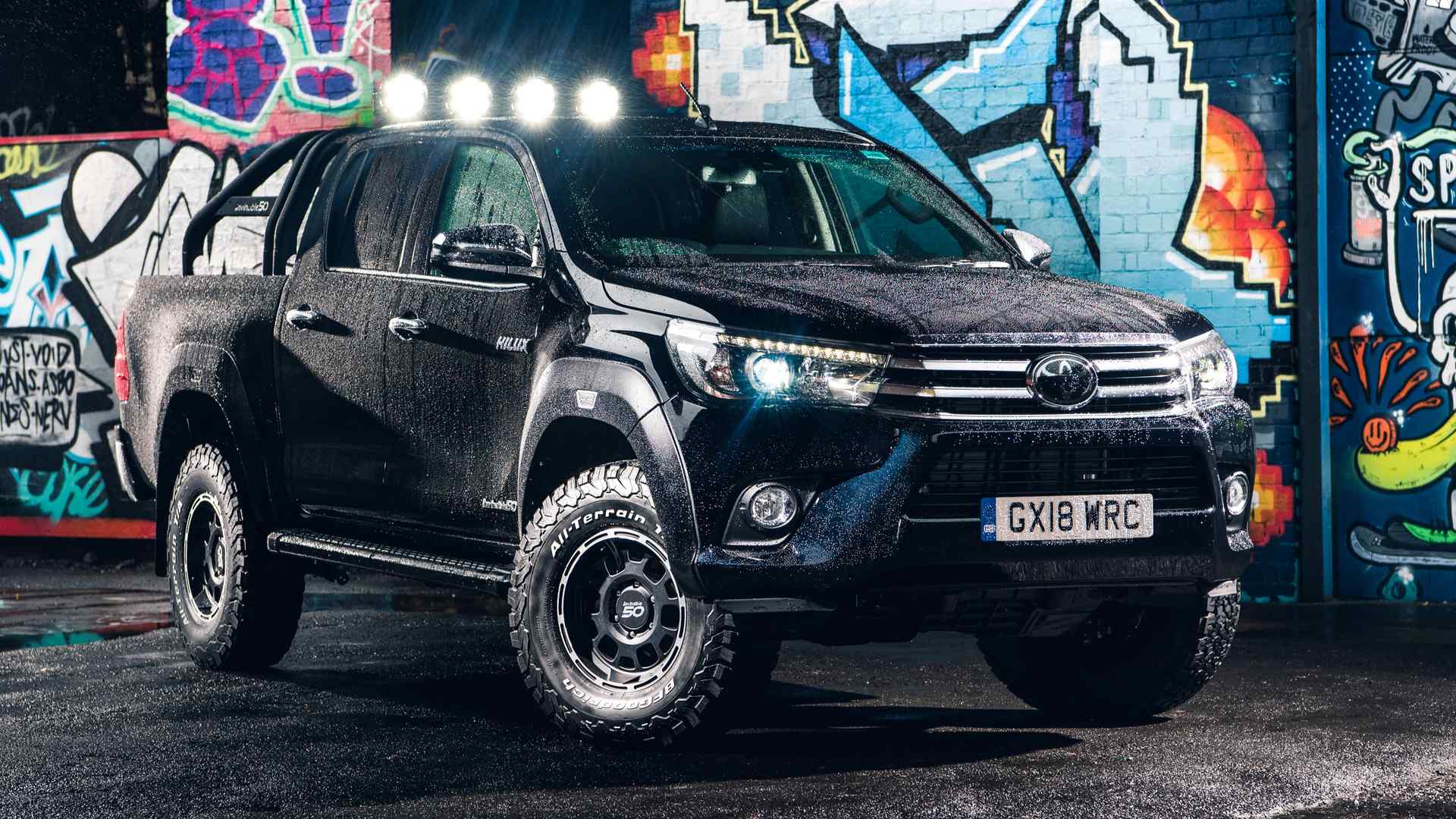 Toyota Hilux Invincible 50 Diperkenalkan untuk Pasaran UK | Gohed Gostan