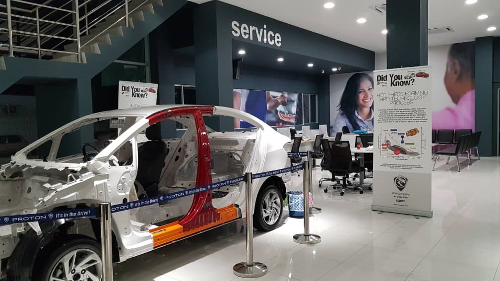 Fook Loi-showroom area