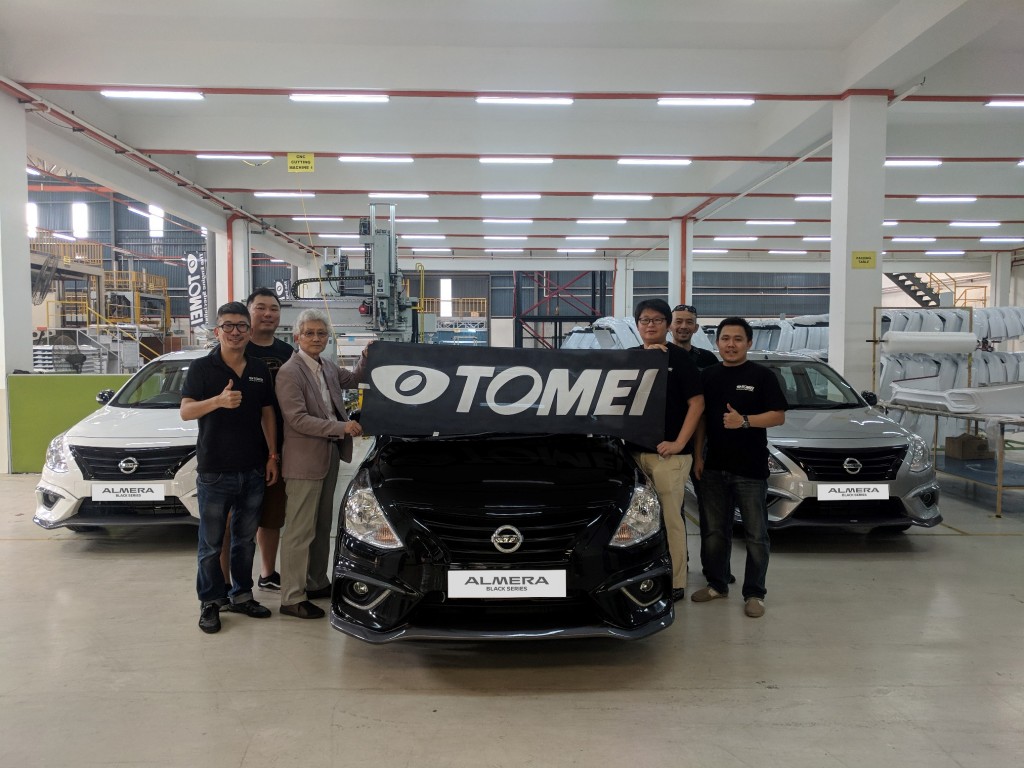 01 New Almera Black Series_Group Photo with ETCM Management and TOMEI Executives
