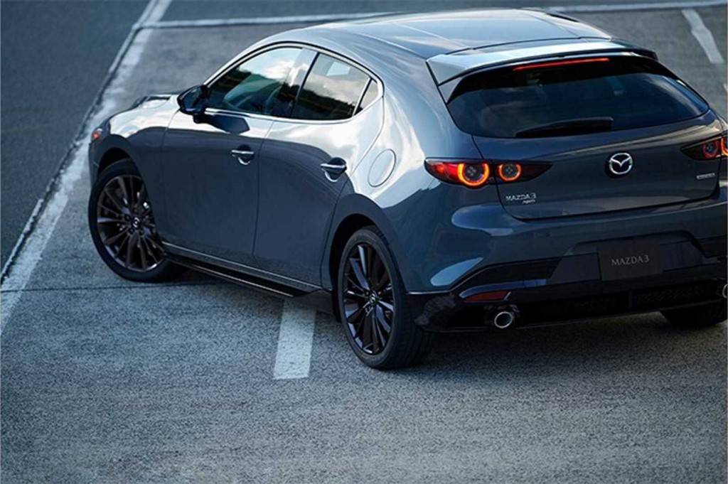 2019-mazda-3-custom-style
