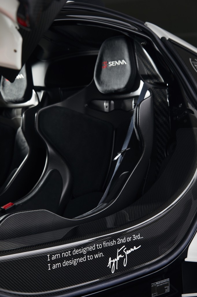 Small-10099-UniqueMcLarenP1GTR