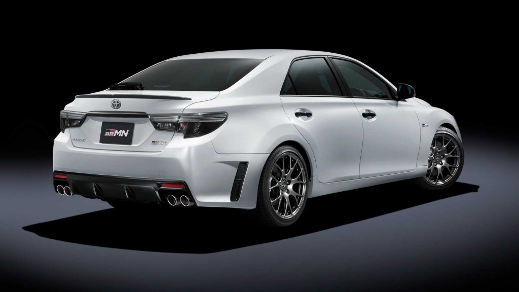 2019-toyota-mark-x-grmn-2