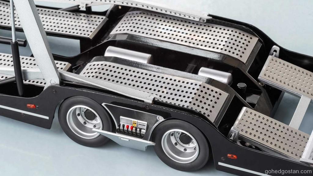 Mercedes-Benz Actros GigaSpace 04