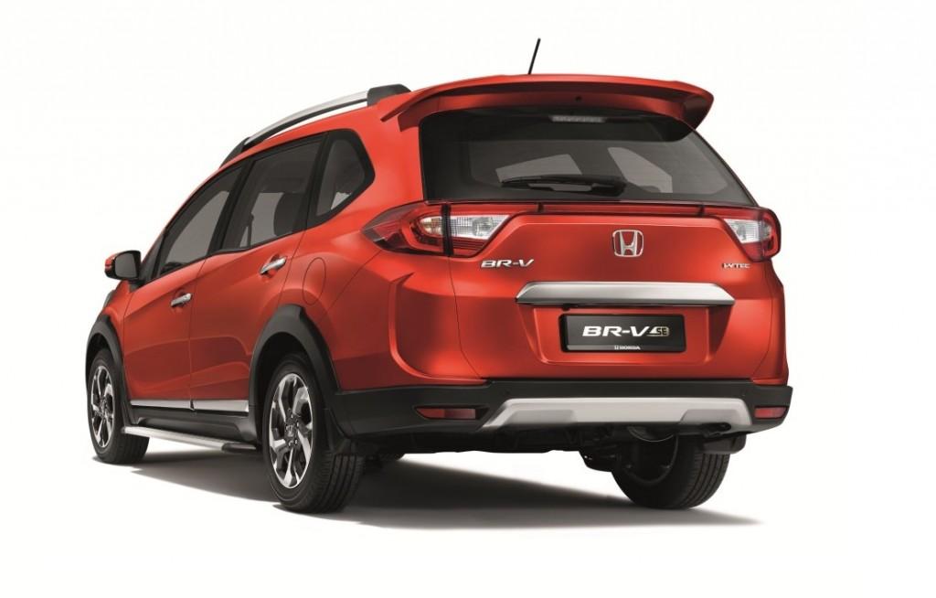 03 The BR-V is now sportier and sleeker with the new additions to its exterior