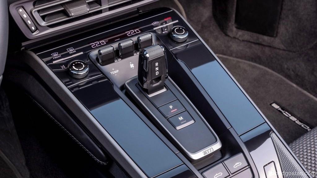 2019 Porsche 911 Carrera S Cabriolet 3