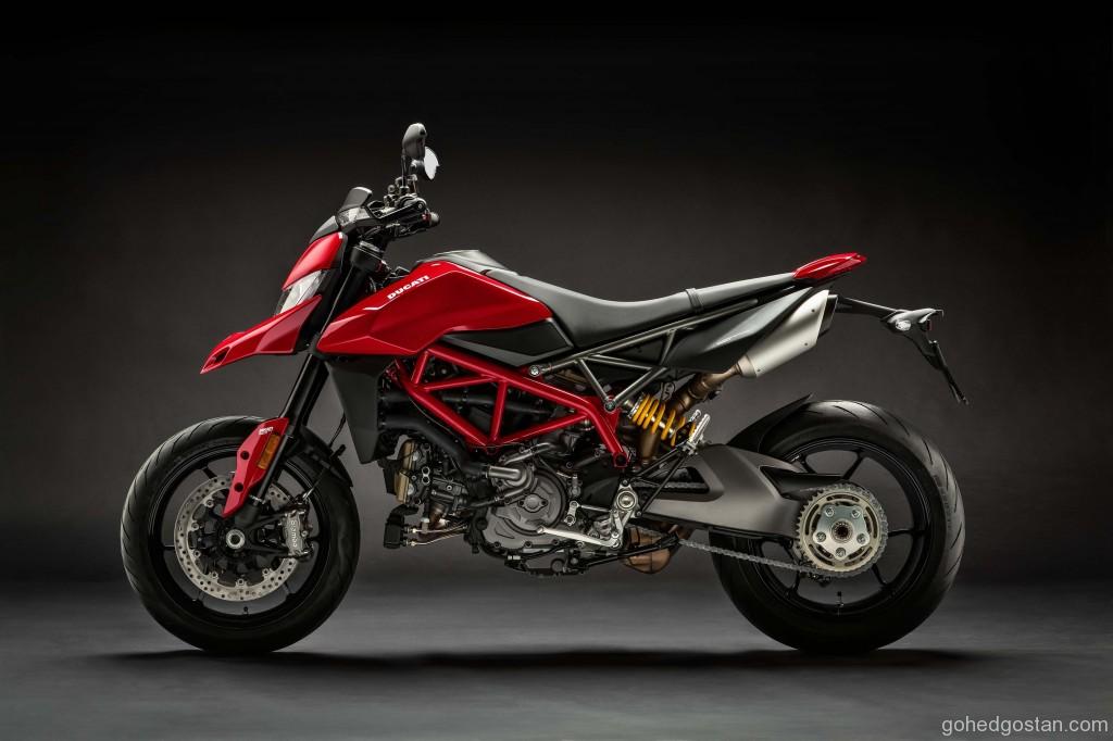 2019-Ducati-Hypermotard-950-01