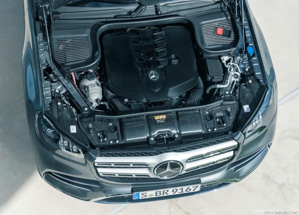 Mercedes-Benz-GLS-4