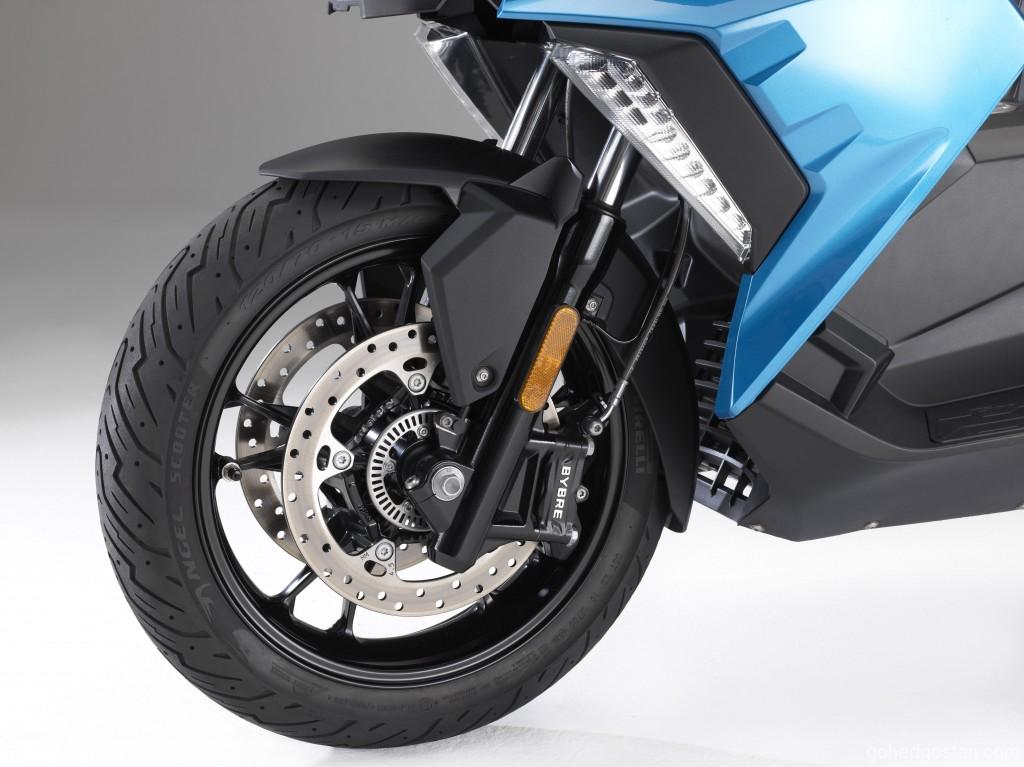 The New BMW C 400 X (6)