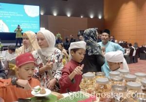 Buka Puasa Anak Yatim Naza 1