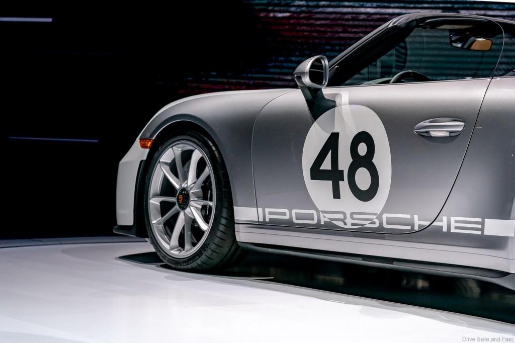 Porsche-911-6