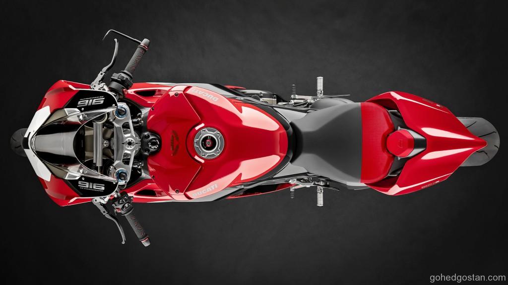 Panigale-V4-916-Anniversario-MY20-06-Gallery-Studio-1920x1080