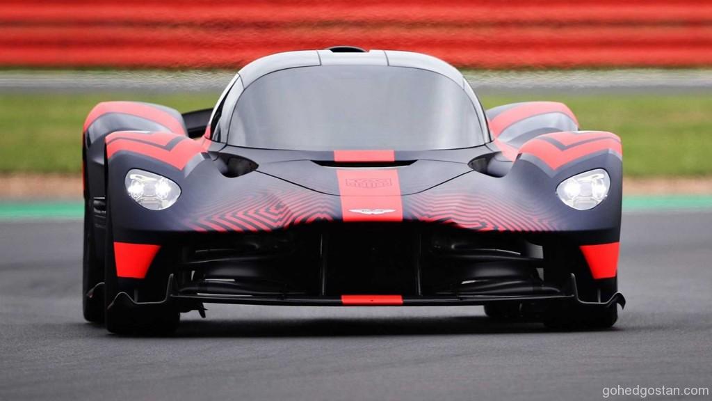 aston-martin-valkyrie-at-silverstone-circuit (2)