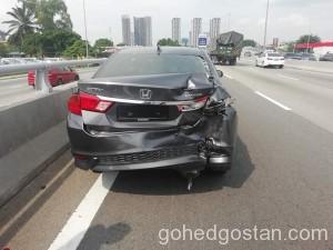 kemalangan moto kereta 1