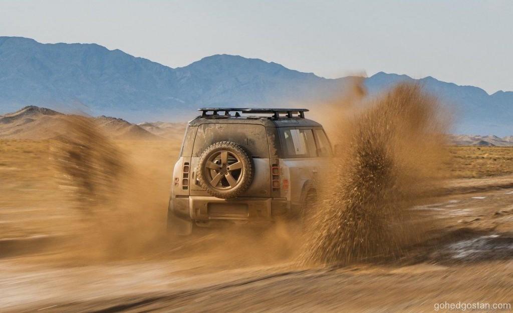 Land_Rover-Defender_110 4