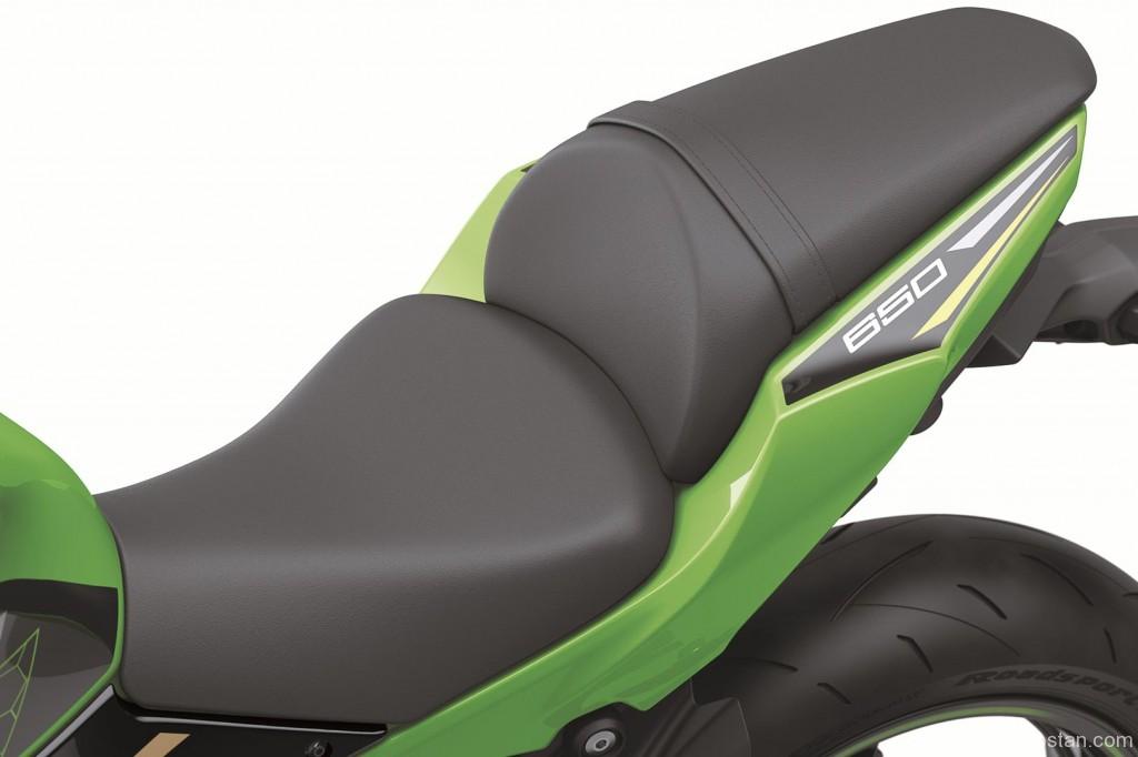 2020 Kawasaki Ninja 650 04