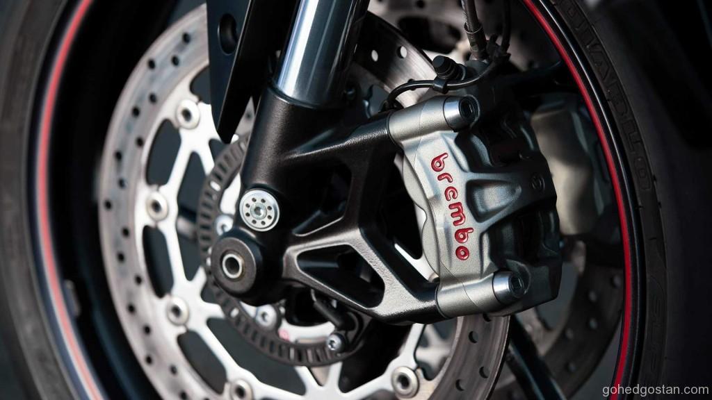 2020-triumph-street-triple-rs (8)