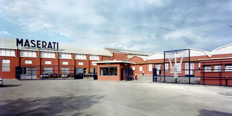 Maserati 105 tahun 1