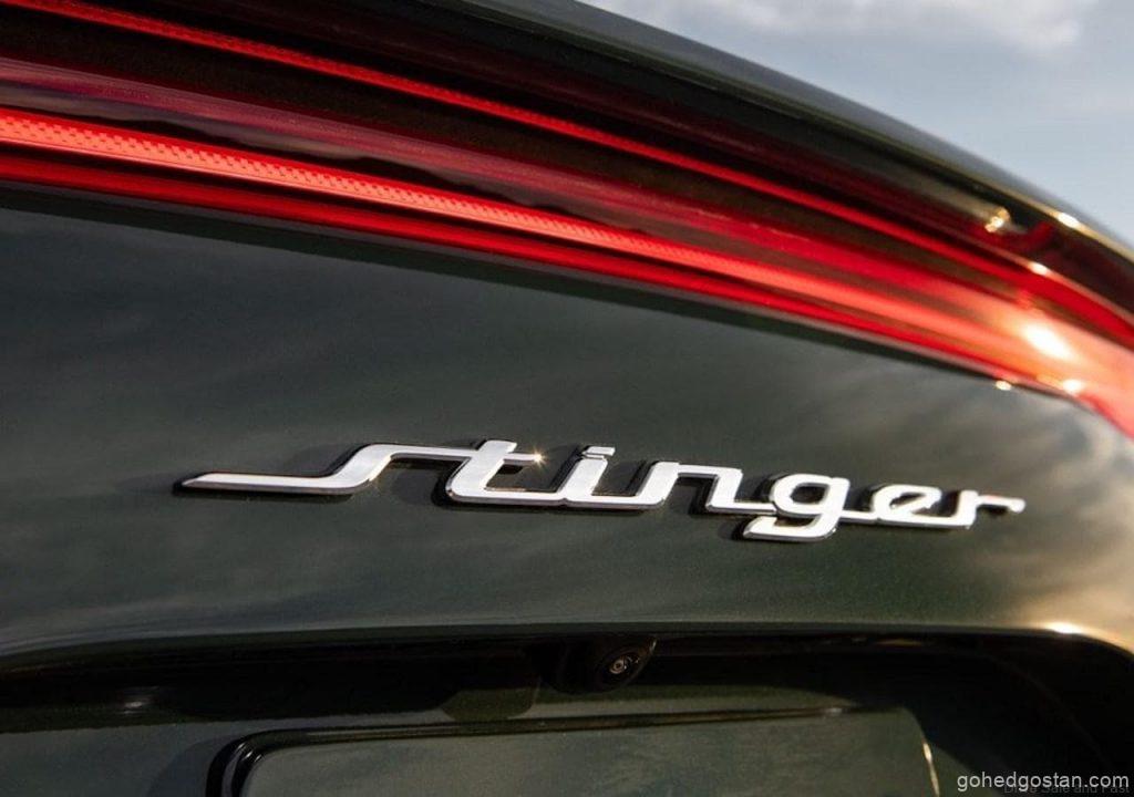 2022-Stinger-GT-back-nameplate-11.0