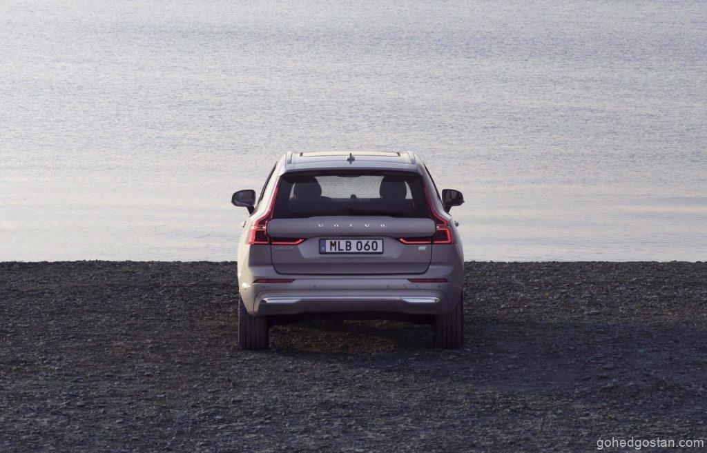 2022-Volvo-XC60-back-3-4.67