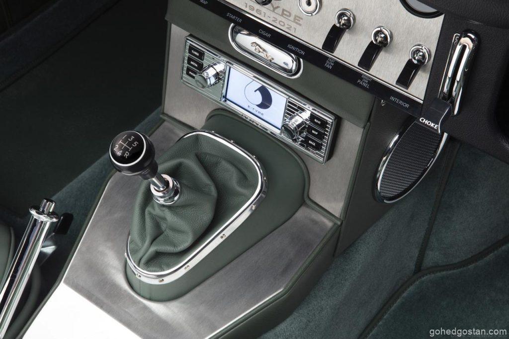 Jaguar-E-Type-60-stick-shift-5.2