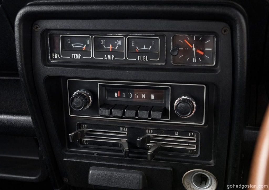 Mazda-RX-3-73-Centre-Console-6.0