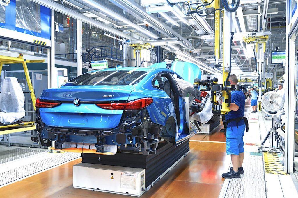 Reusable-BMWs-assemby-line-back-2.0