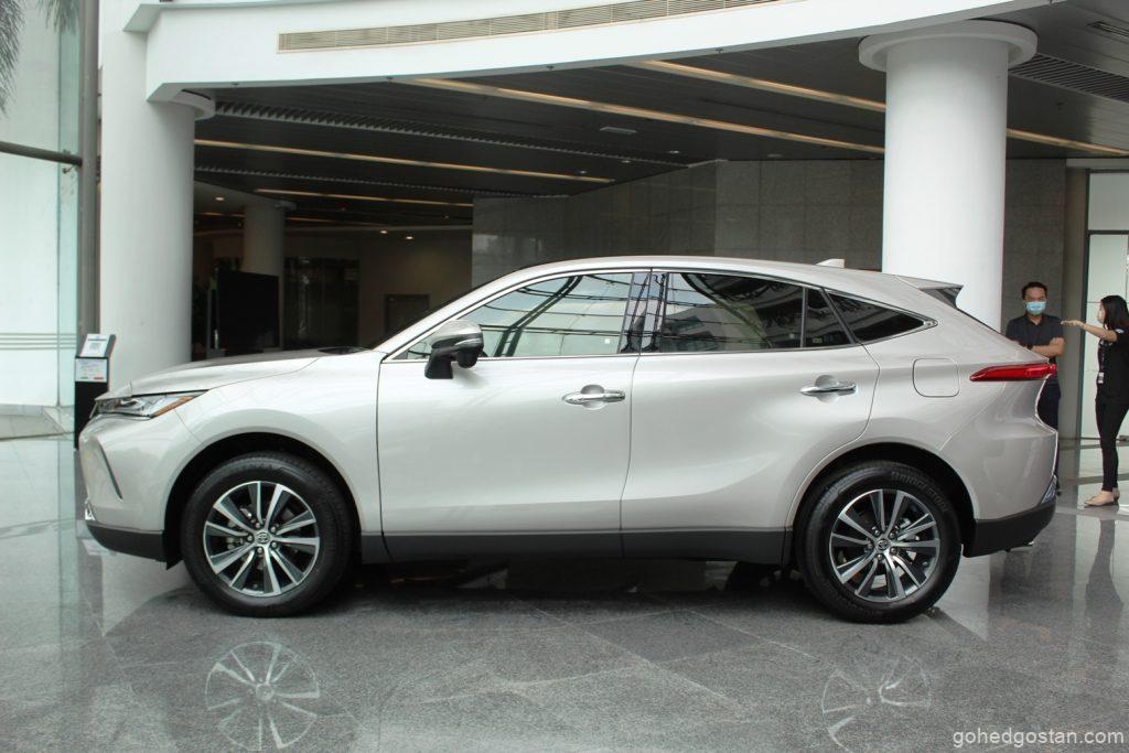 Toyota Harrier - tepi kiri - 2.5