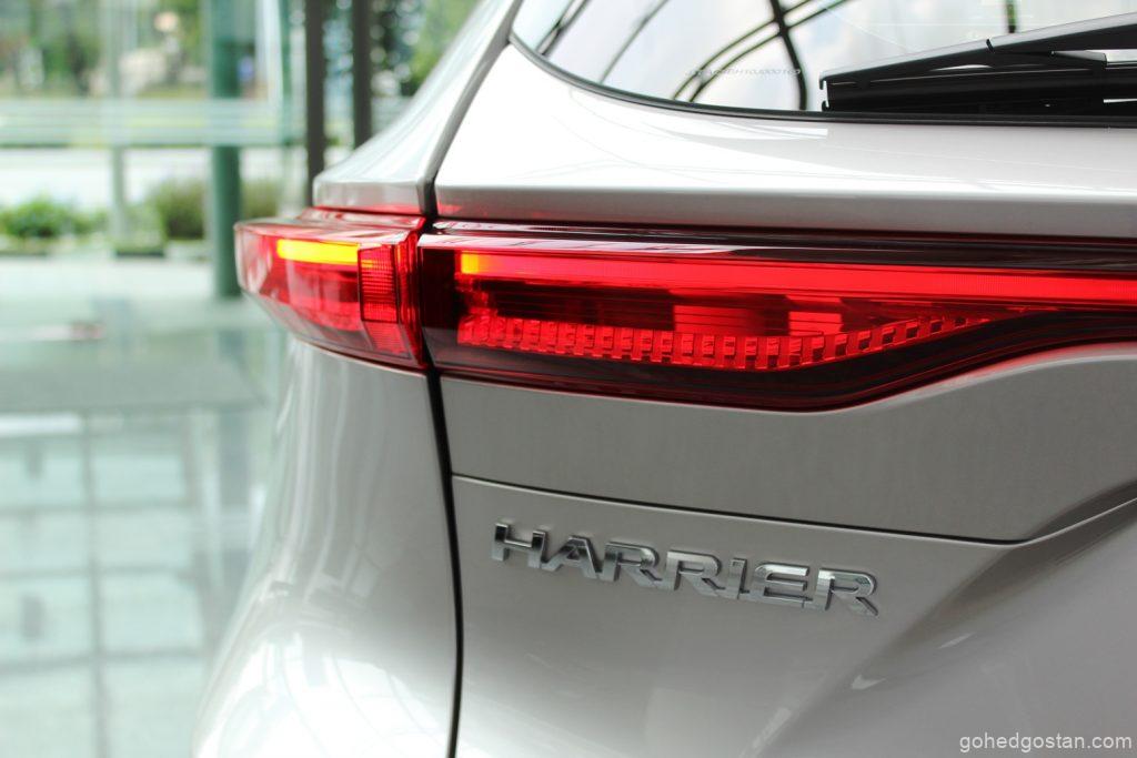 Toyota Harrier - taillight - 2.3