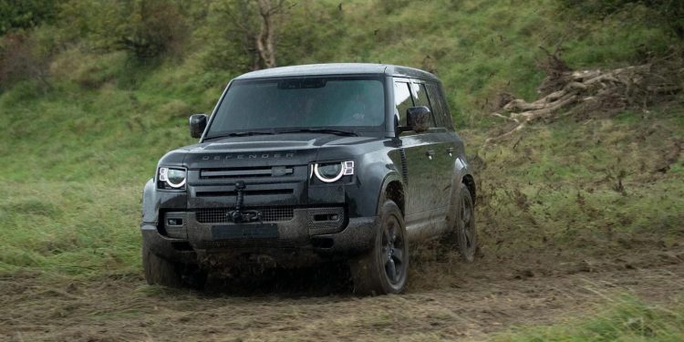 Land-Rover-Defender-10-Hydrogen Cell front left off road 1.0