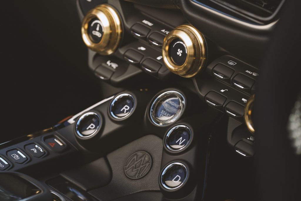 Aston Martin Vantage Roadster A3