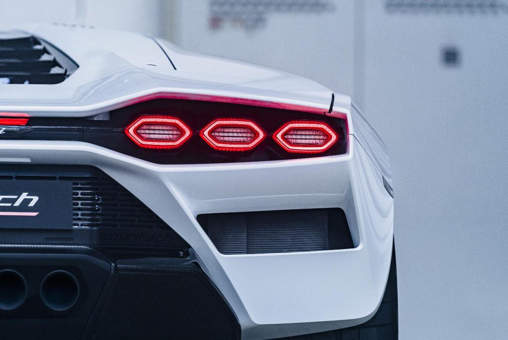 Lamborghini Countach LPI 800-4