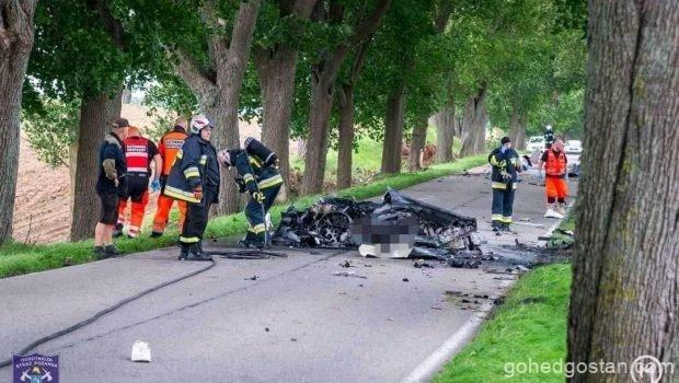 Porsche Berkecai Dalam Kemalangan Berkelajuan Tinggi