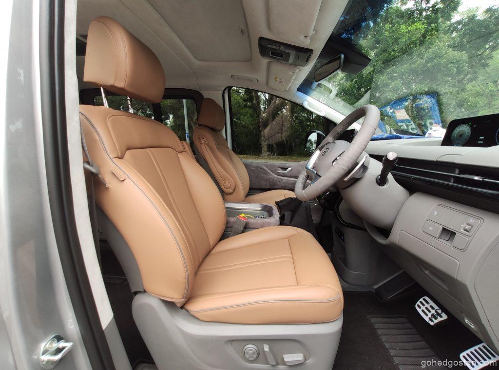 Hyundai Staria Premium