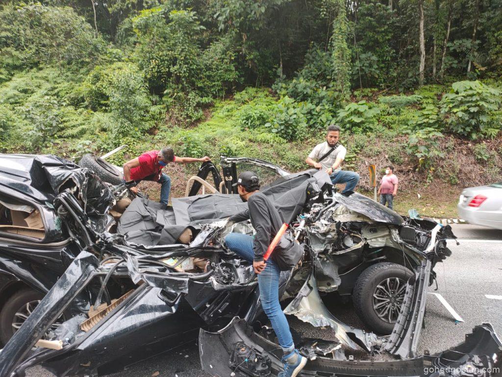 kemalangan-triton-starex-2.0