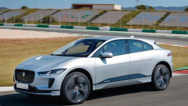 Jaguar-I-Pace-front-silver-1.0