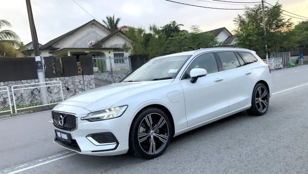 Volvo-V60-T8-Inscription-test-drive-review 1.0