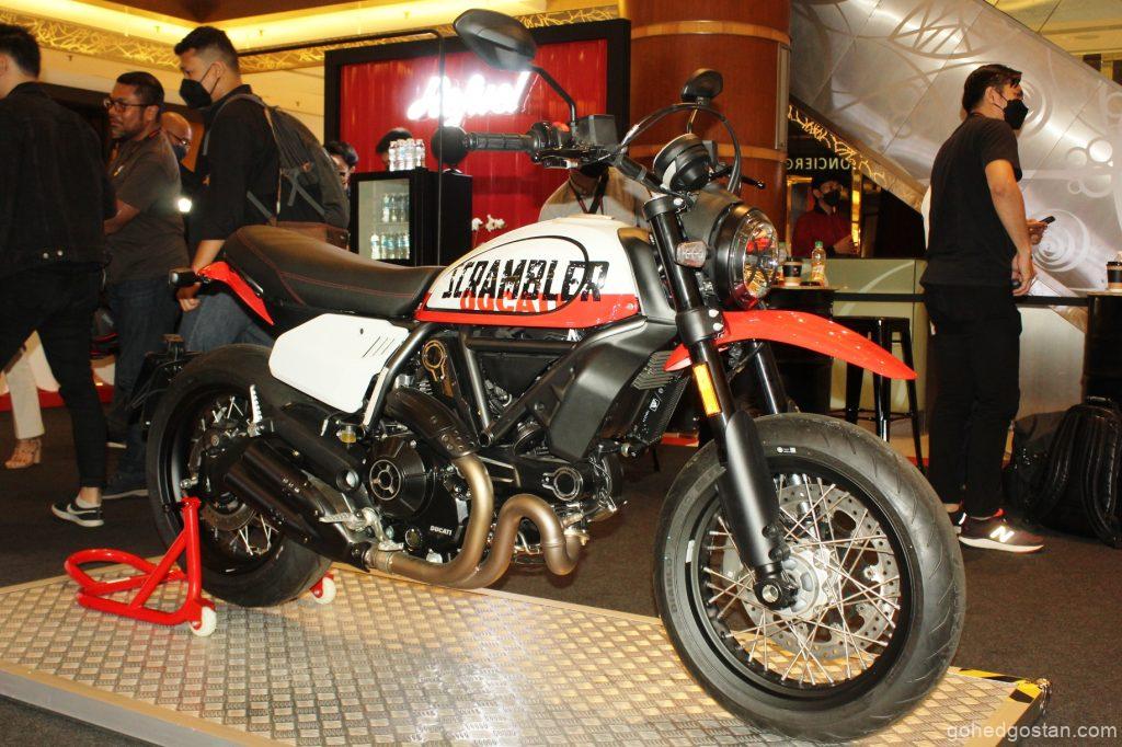 Ducati Scrambler Urban Motard