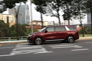 Kia-carnival-2.2-Diesel-test-drive-3.1