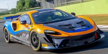 McLaren-Artura-GT4-1.0