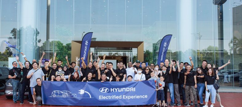 Hyundai-EV-Owners-Photo-1