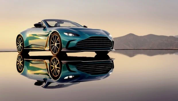 Aston Martin V12 Vantage Roadster 1.0