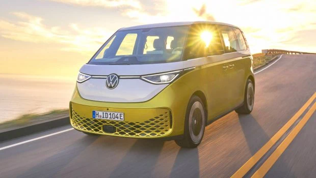 VW-ID-Buzz-EV_highway-1.0