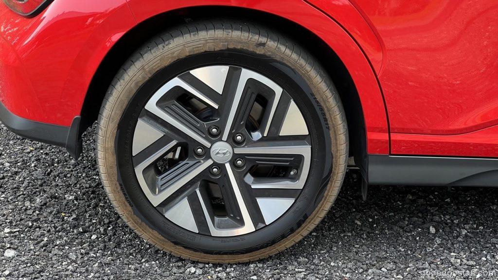 Hyundai-Kona-e-Max-IMG_1702-Large