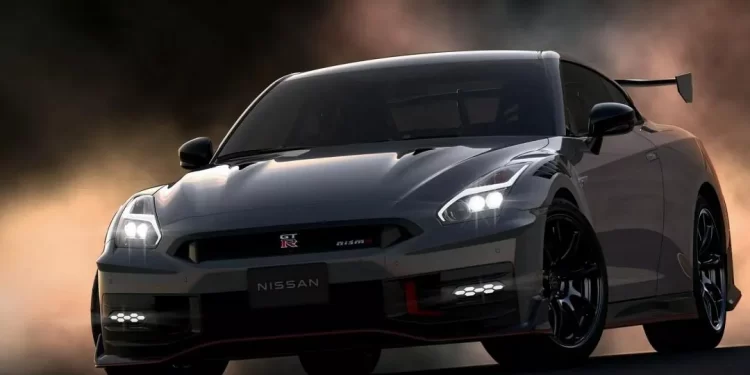 Nissan-GT-R-2024-4.0
