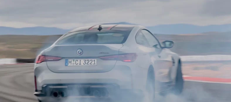 BMW-M4_CSL-2023-rear-tyres 3.0