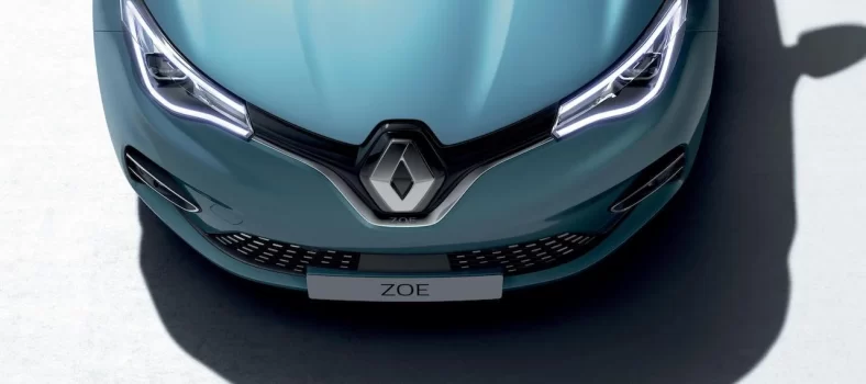 New-Renault-Zoe-sculpted-hood-6.0