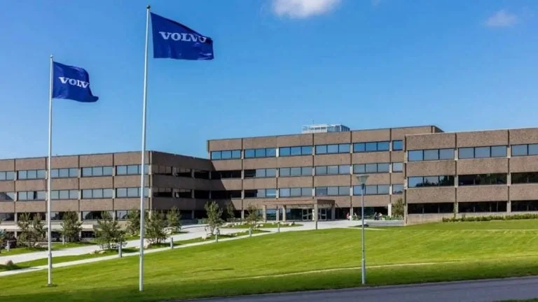 Volvo Cuts Jobs 1.0